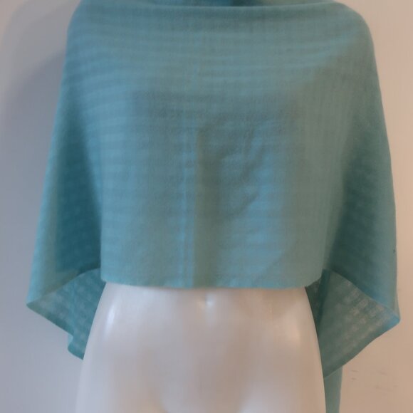 Women Shih Aqua Blue Pure Cashmere Light Knit Shawl Cover OS - Picture 6 of 15
